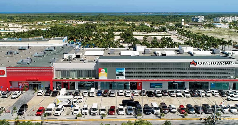 Estacionamento do Shopping Downtown Mall em Punta Cana