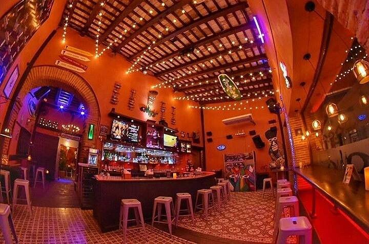 Onno’s Zona Colonial Bar & Restaurant